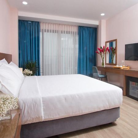 Piano Hotel Хошимин Экстерьер фото